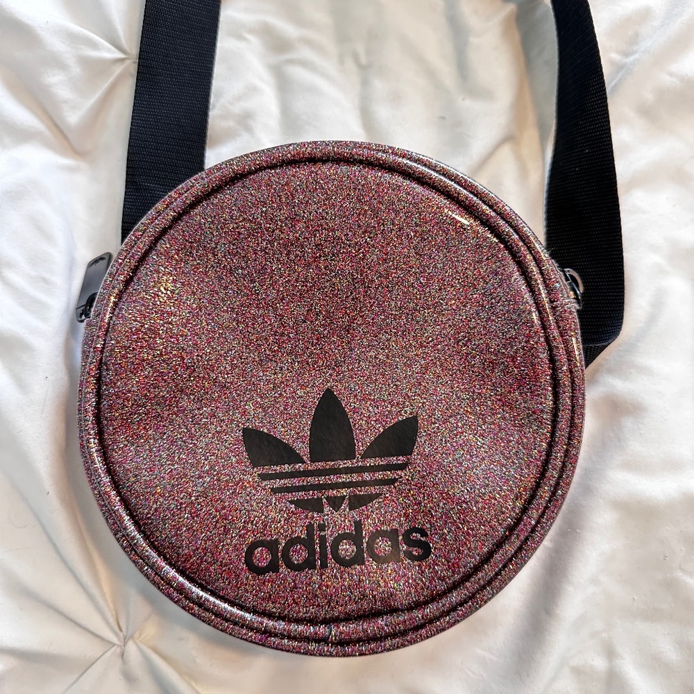 ✨Adidas Glitter Belt Bag✨
